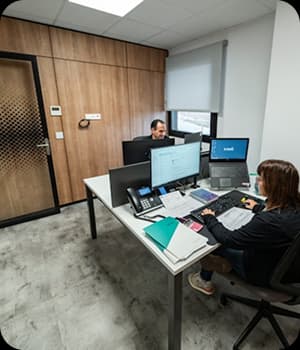 Cyncra consultants collaborating